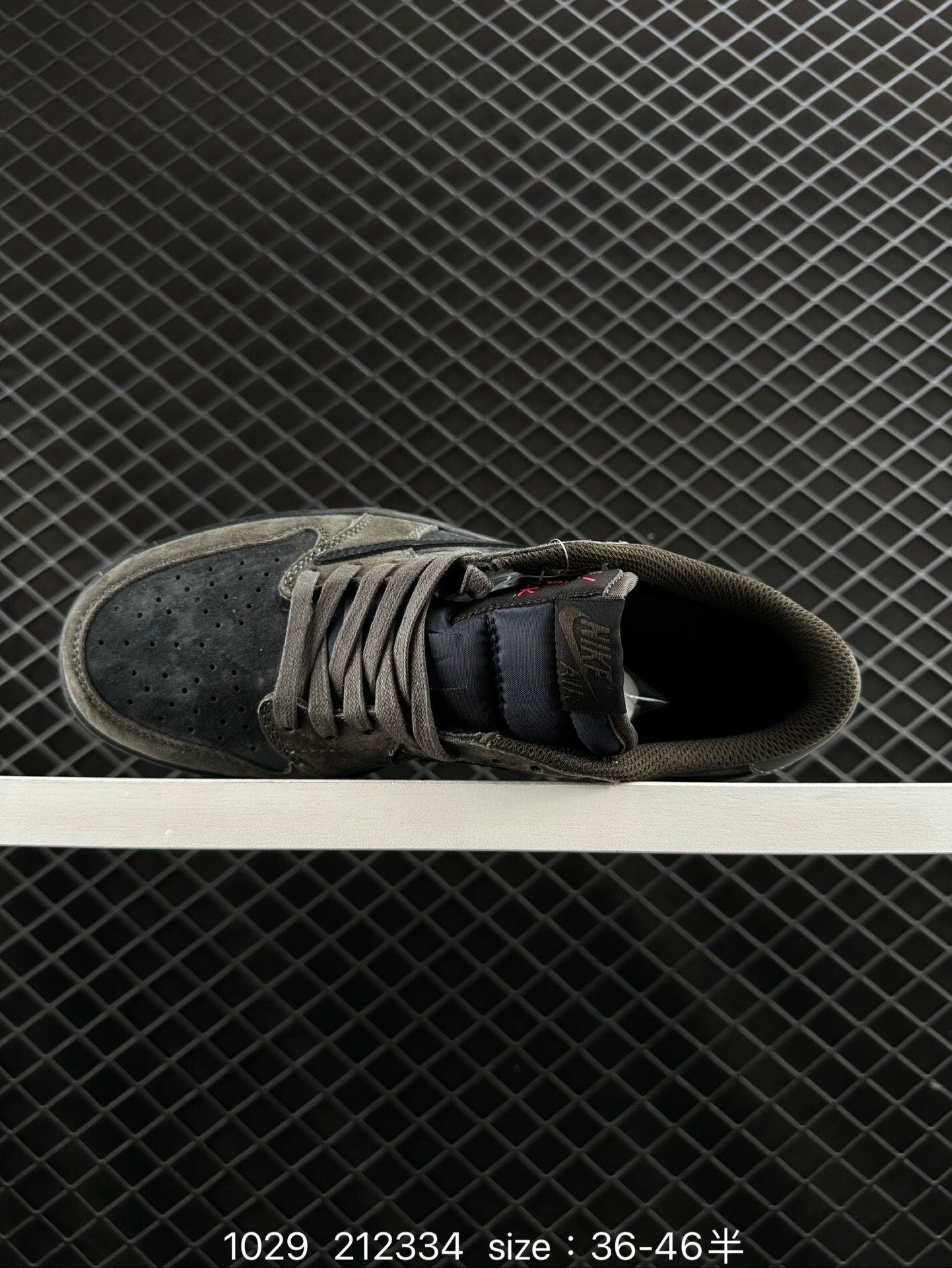 Travis Scott x Air Jordan 1 ” Reverse Mocha “